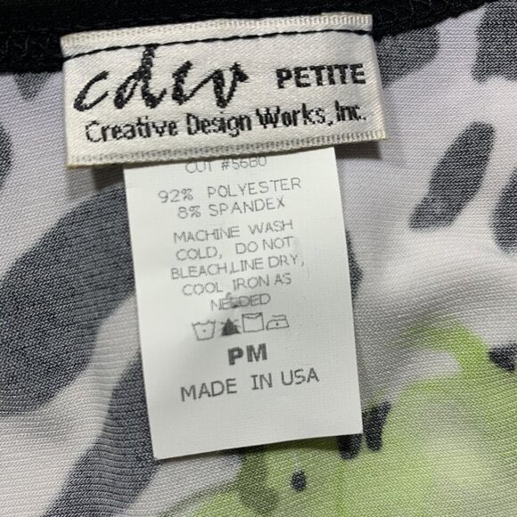 Creative Design Works. Size PM. Scoop Neck Pullover. Stretch. USA. B101. - Picture 4 of 4
